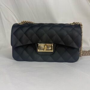 Elegant Black Quilted Chain Bag